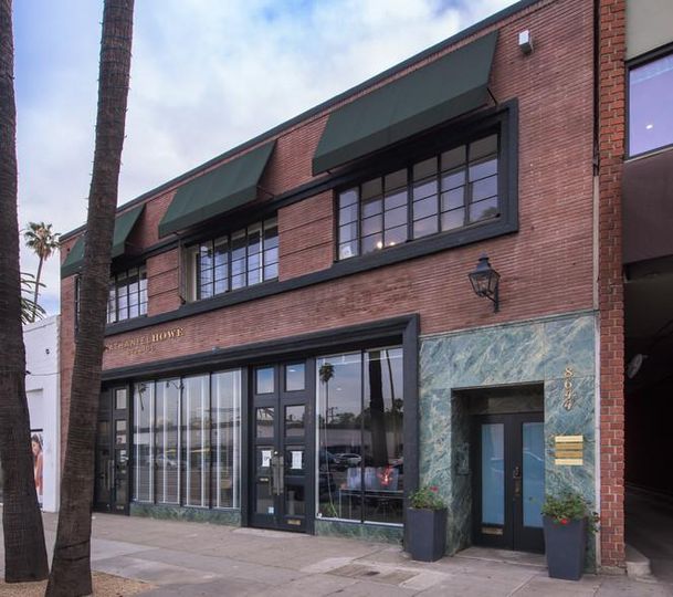 8640-8644 Wilshire Blvd