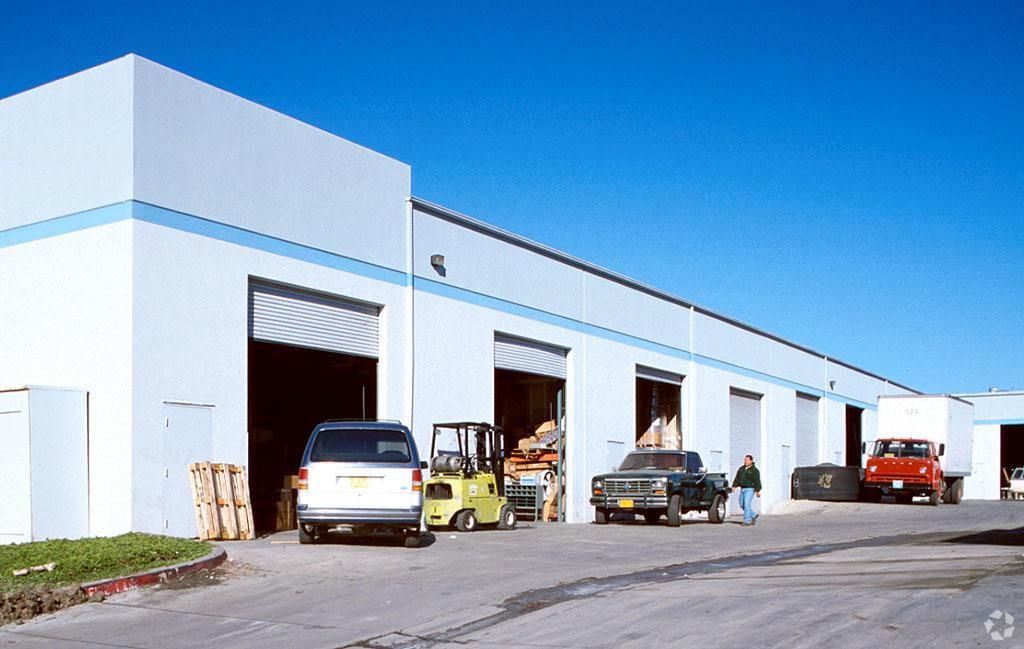 Bldg A photo 3