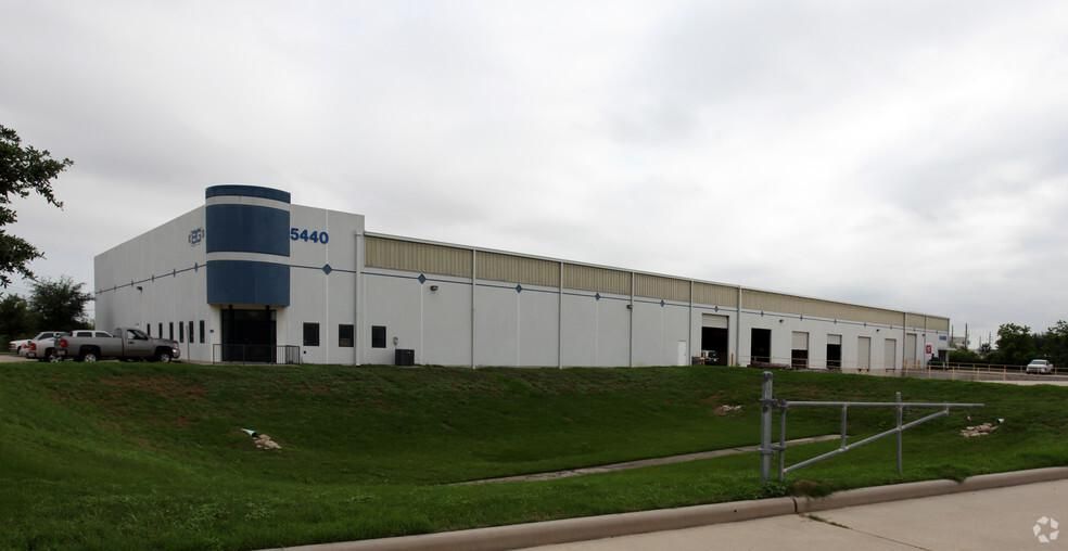 B&G Manufacturing 5440 Tacoma Dr photo 3