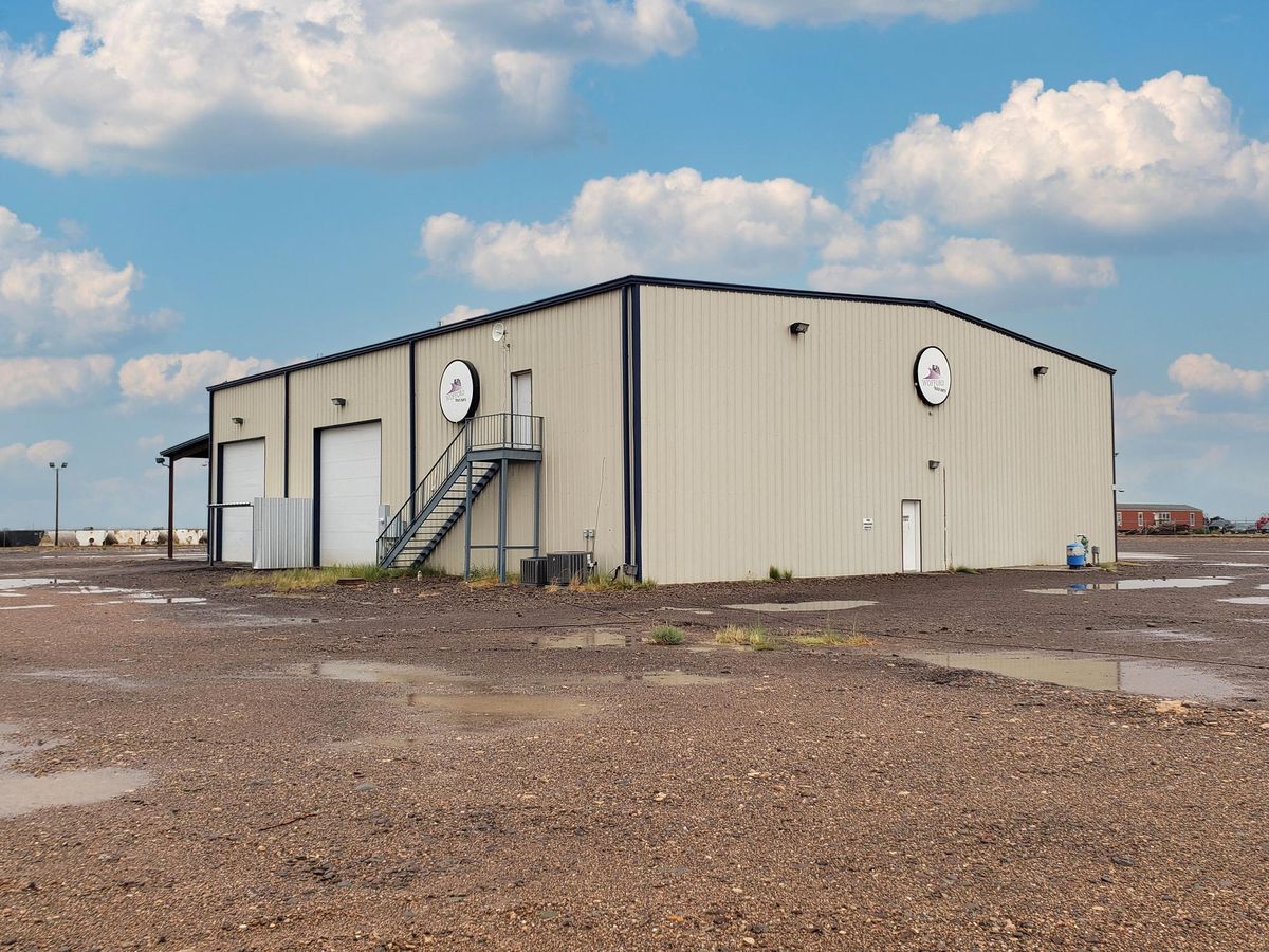 2 Drive-Through Bay Warehouse w/ Wash-Bay photo 1