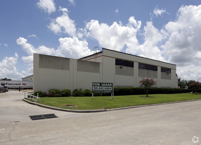 Bldg E 16502-16514 Air Center Blvd photo 2