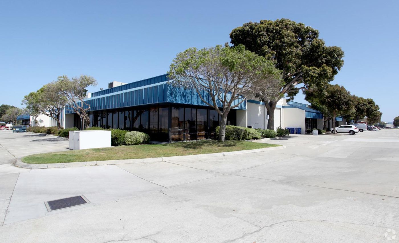 Bldg F photo 2