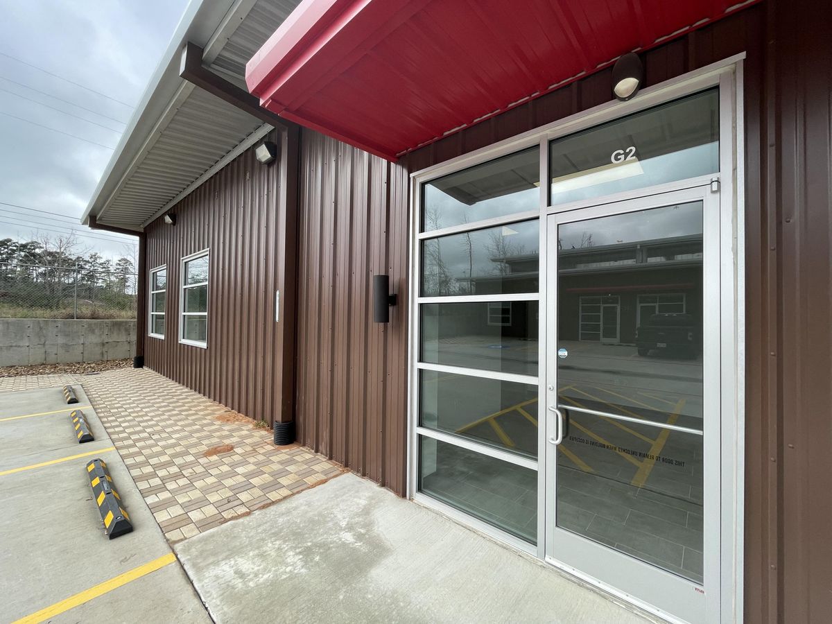 331 Corporate Wood Dr photo 2