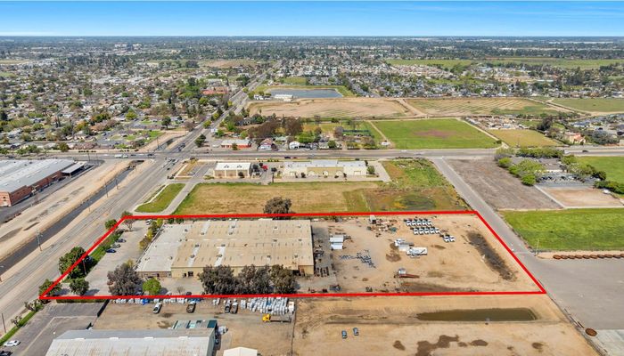 Warehouse Space for Rent at 2645 S Chestnut Ave Fresno, CA 93725 - #5