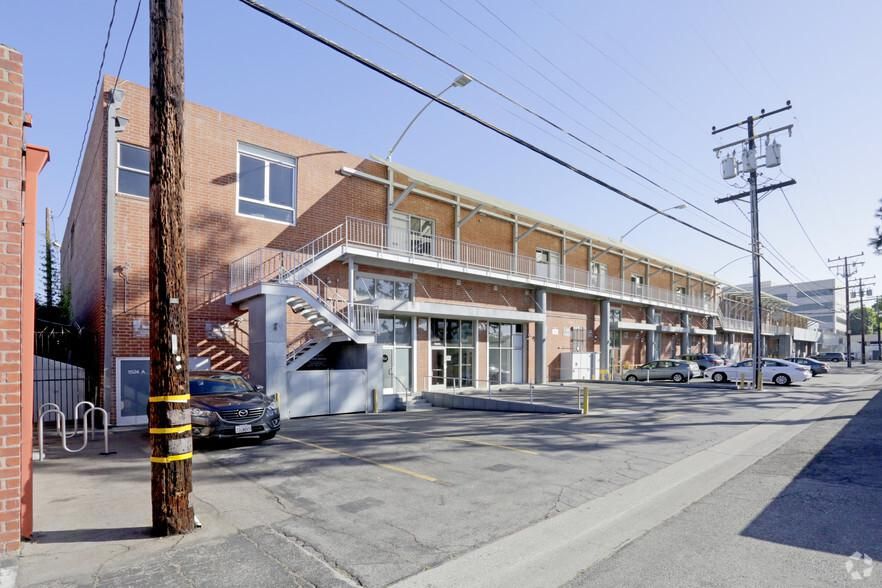 1520-1528 Cloverfield Blvd photo 1