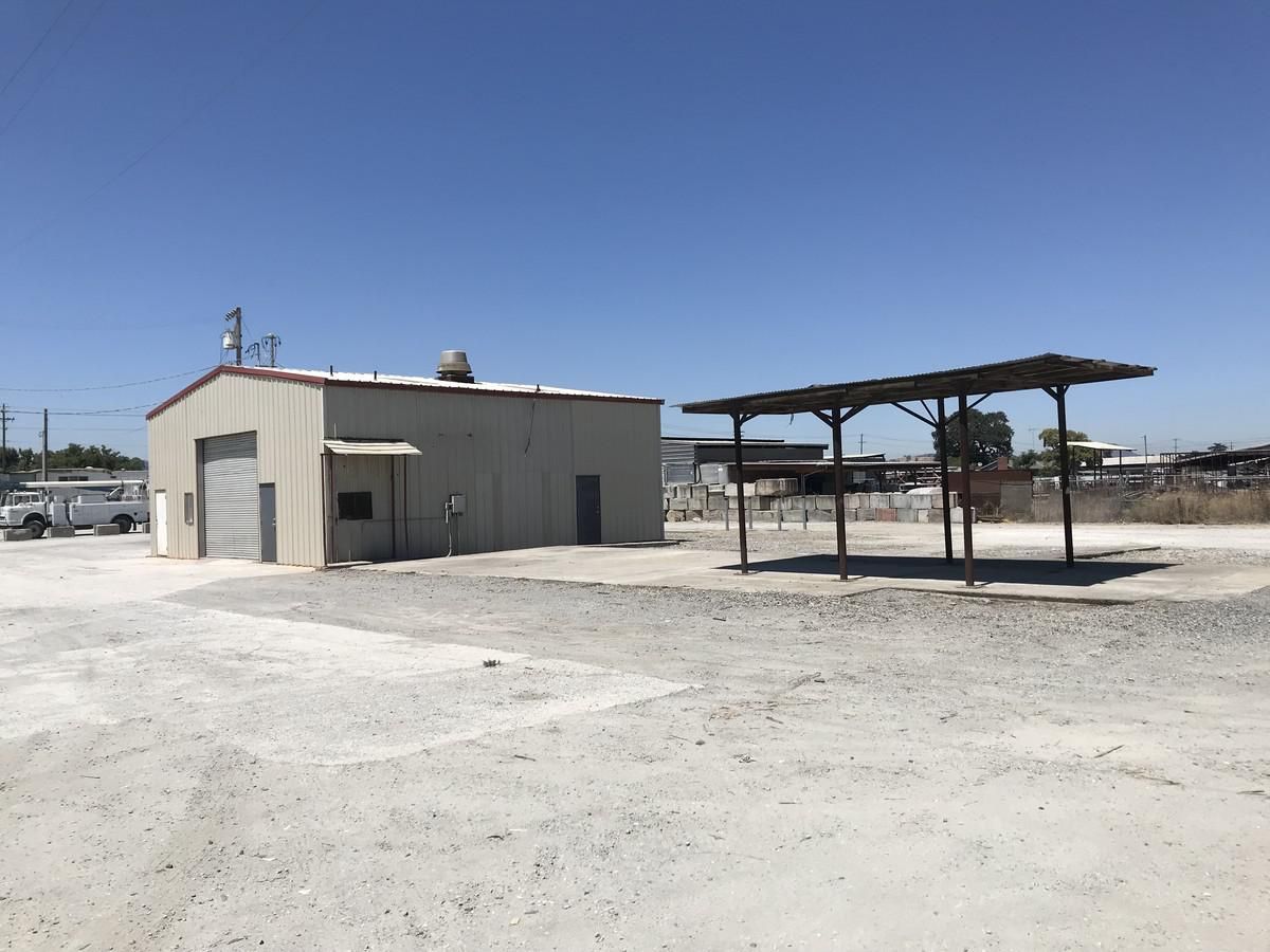 Industrial Property For Lease photo 1