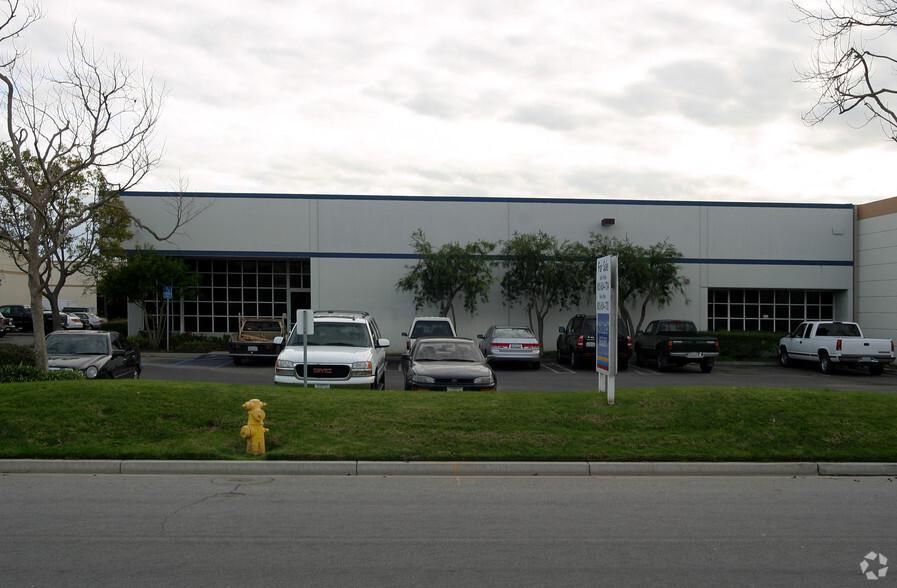 Bldg 20 1630 Fiske Pl photo 2