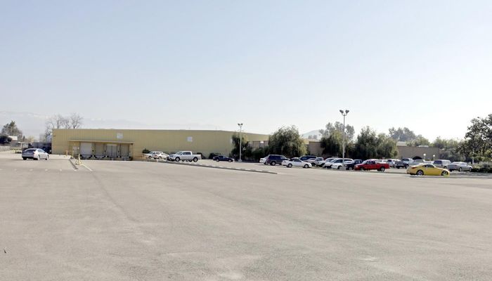 Warehouse Space for Sale at 90 W Poplar Rd Porterville, CA 93257 - #3