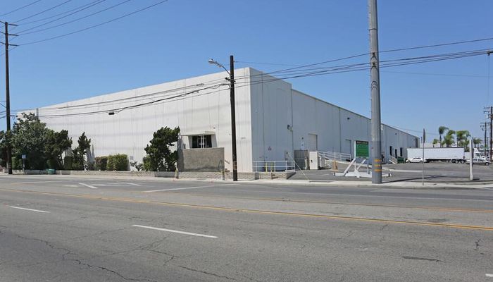 Warehouse Space for Rent at 1301-1307 E Warner Ave Santa Ana, CA 92705 - #8