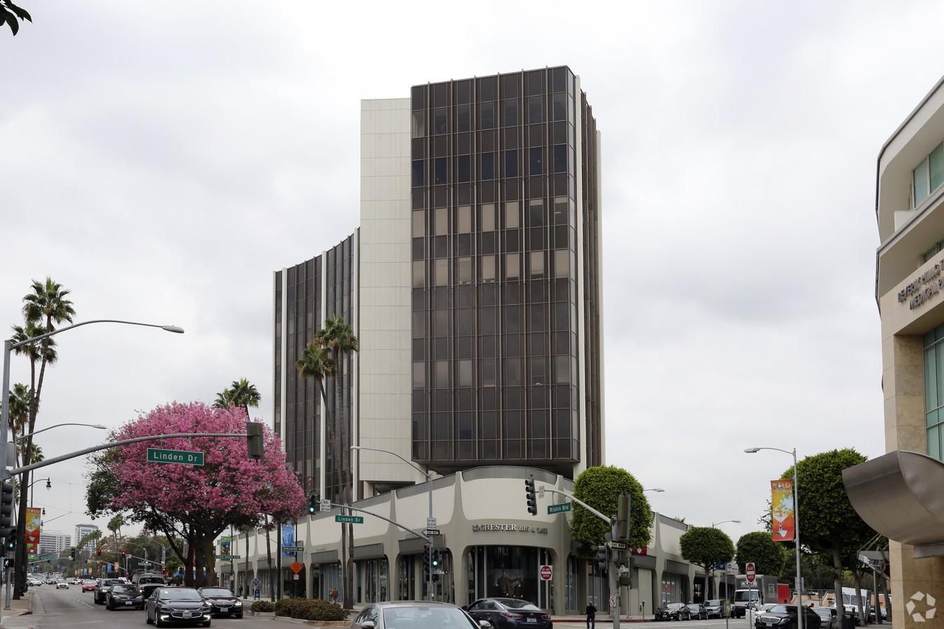 Beverly Hills Gateway photo 1