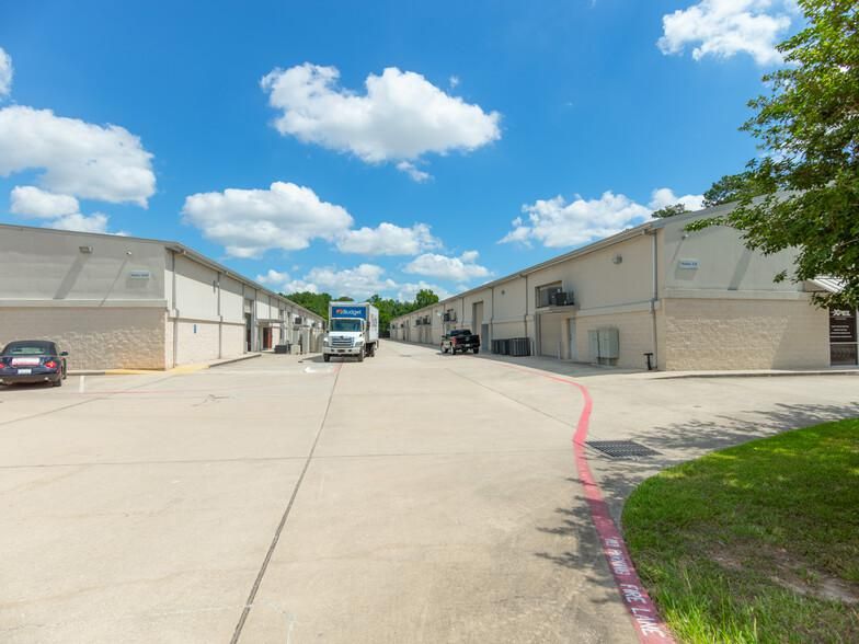 Building C 220 Barren Springs Dr photo 2