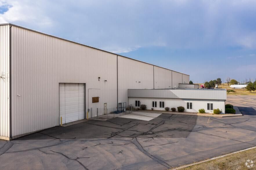 Industrial/Manufacturing/Cranes 2985 1st Ave photo 2