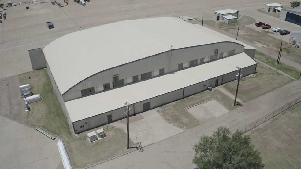 Building #92 212 Davis Dr photo 4