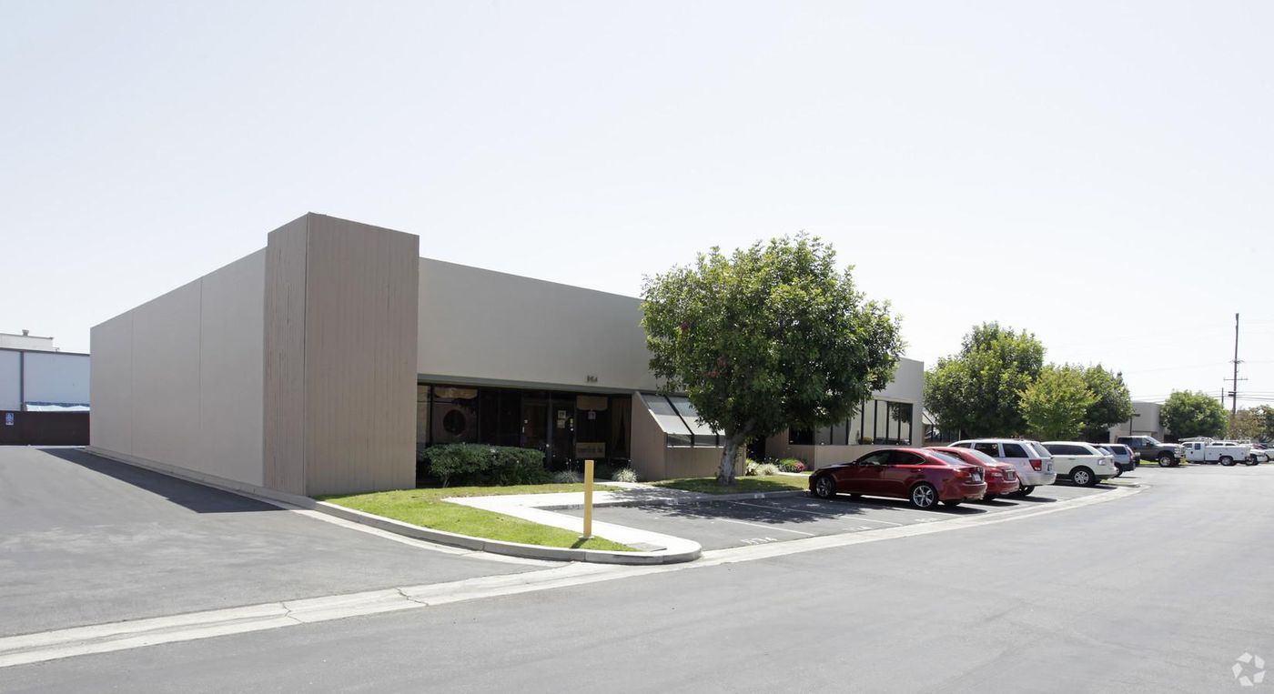 Fullerton Commerce Center photo 2