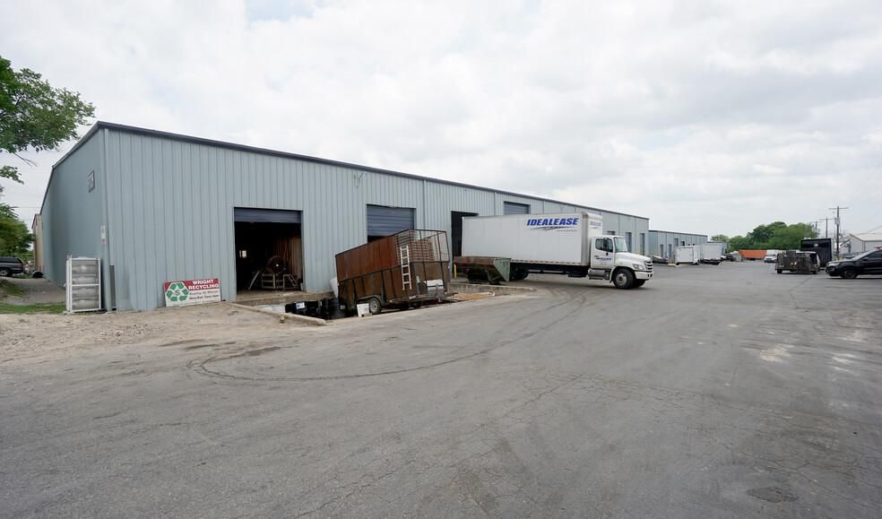 Bldg 2 9709 Brown Ln photo 1