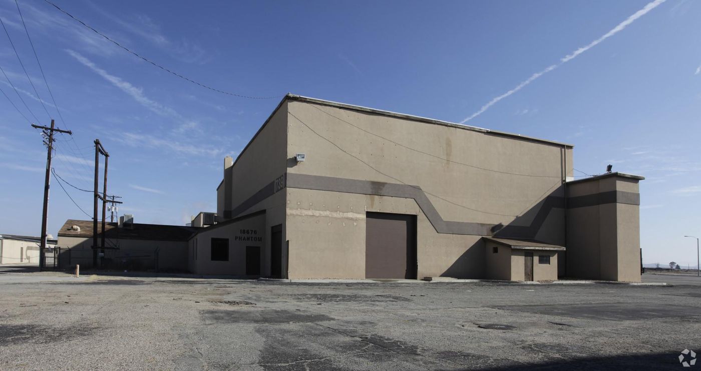 Bldg 739 photo 2