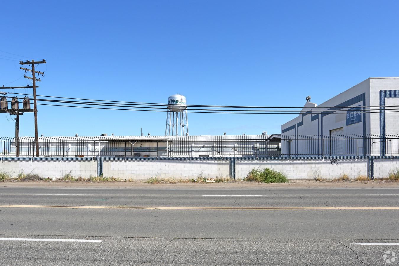 2360 S Orange Avenue - Bldg 3 photo 3