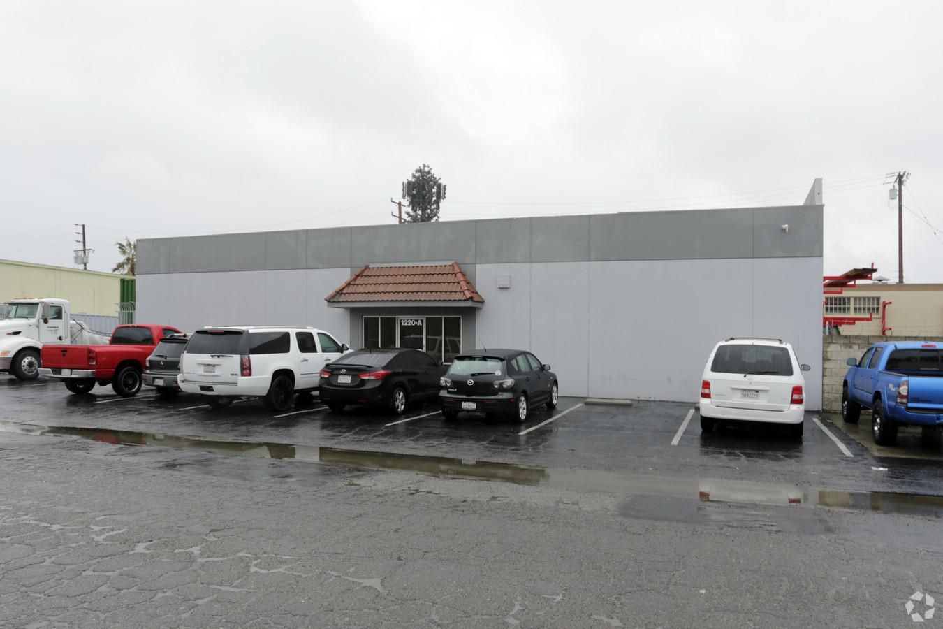 Industrial Property For Lease photo 1