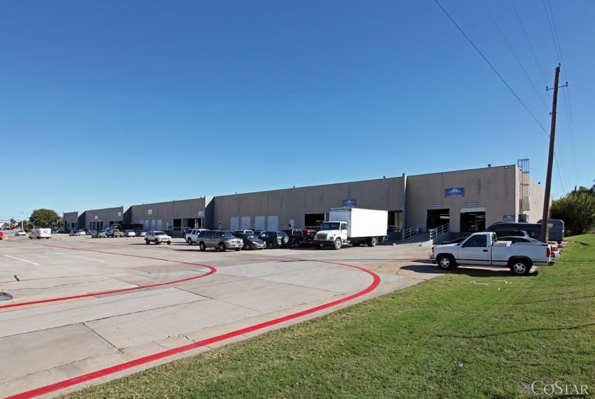 Bldg B & C 10730-10768 N Stemmons Fwy photo 3