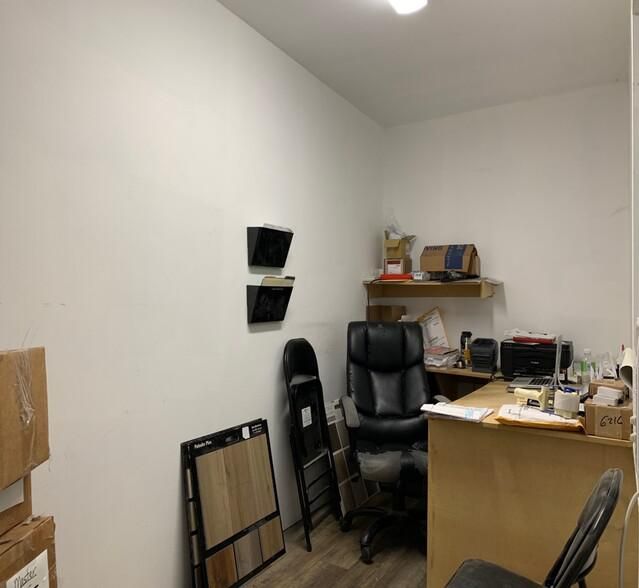 7400 Fm 2622 W photo 3