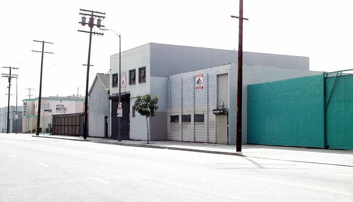 Warehouse Space for Rent at 625 E 35th St Los Angeles, CA 90011 - #14