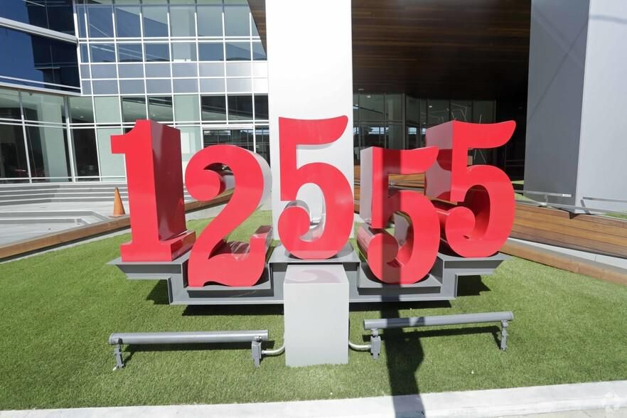 Twelve555 12555 Jefferson Blvd photo 3