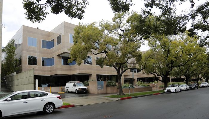 Office Space for Rent at 335-345 N Maple Dr Beverly Hills, CA 90210 - #8