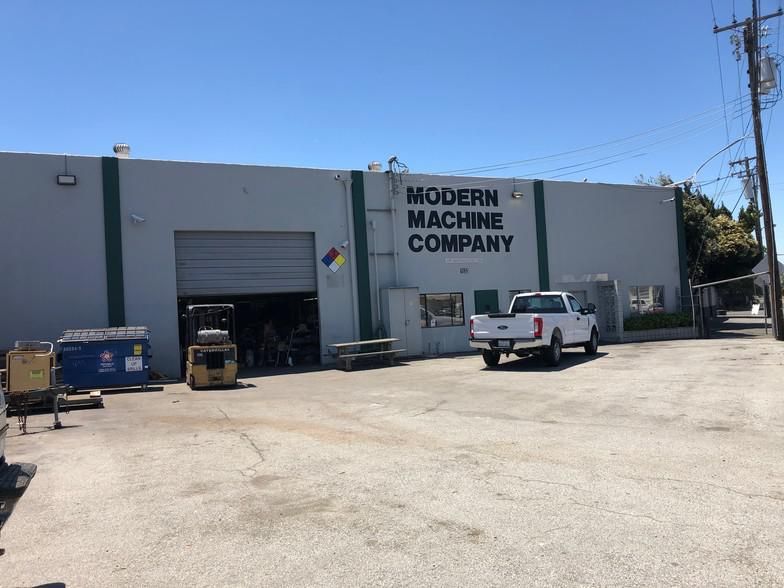 1633 Old Bayshore Hwy photo 1