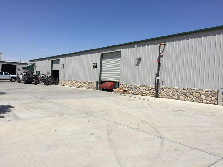 Free Standing Office/Warehouse Spaces w/ Yard
