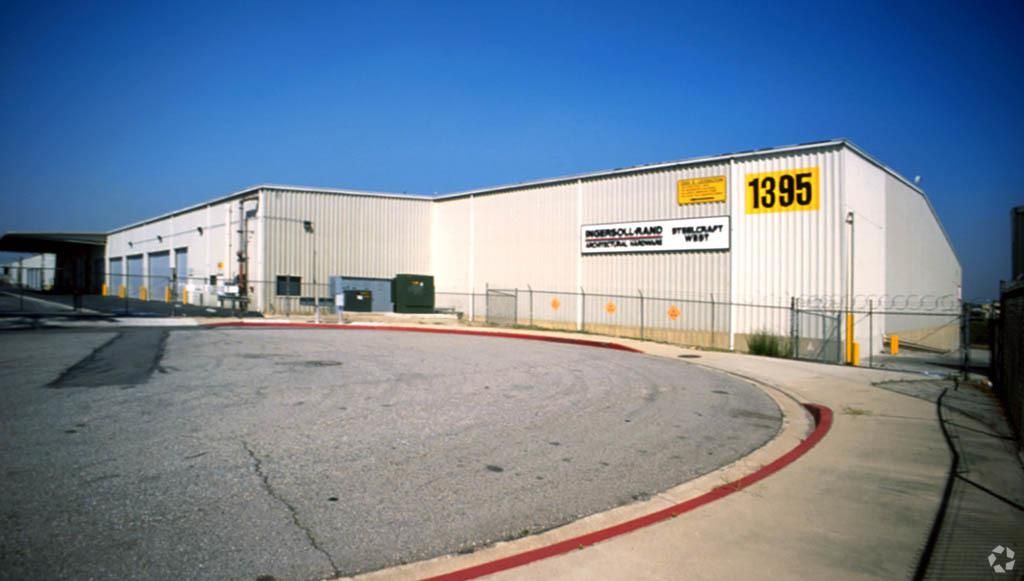 Bldg A photo 2