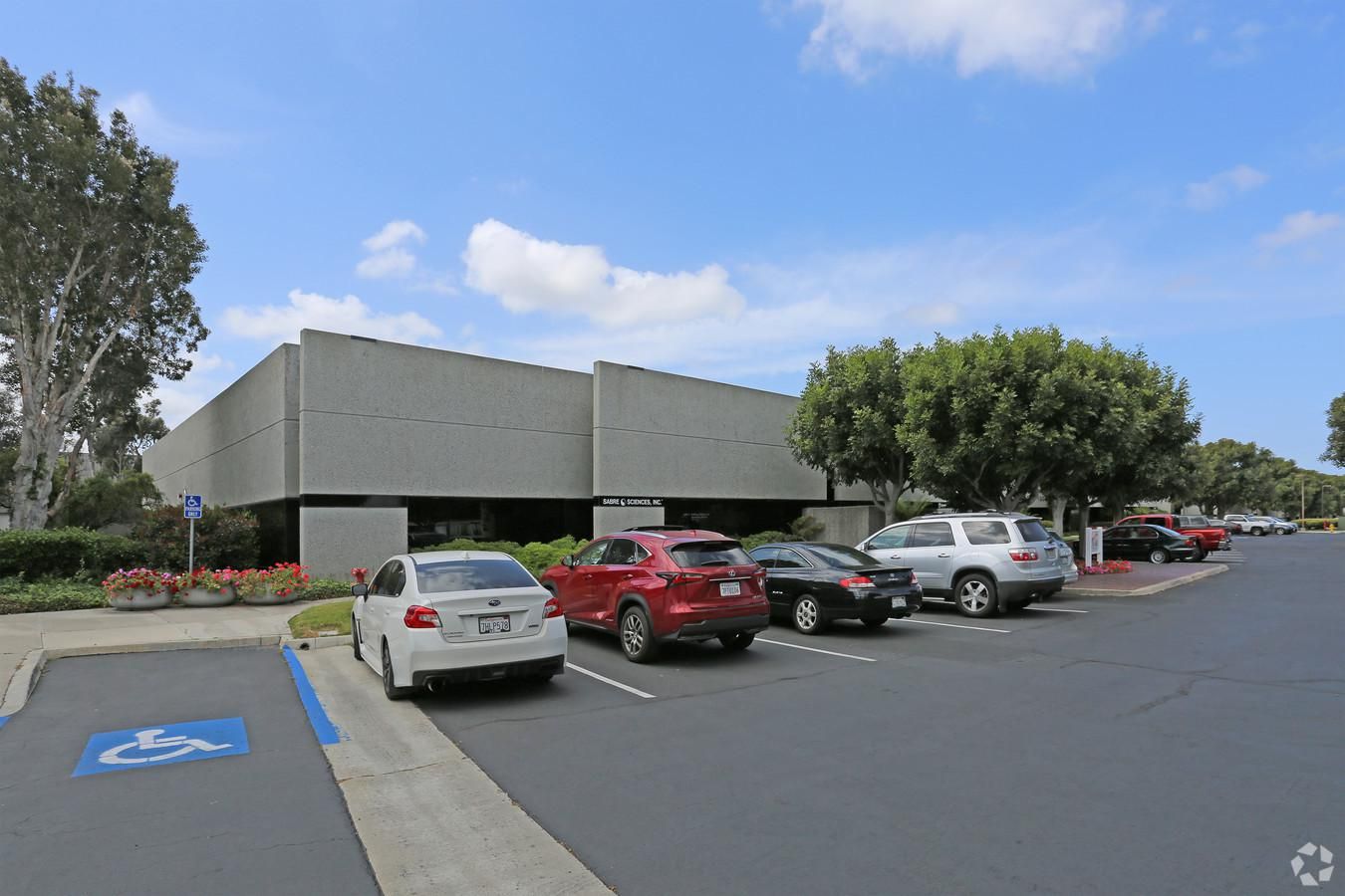 Carlsbad Commerce Center photo 1