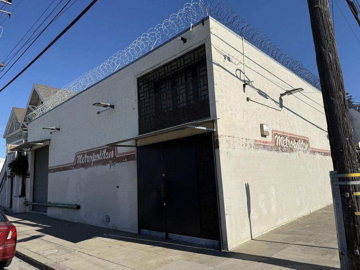Prime Oakland Industrial Warehouse photo 1