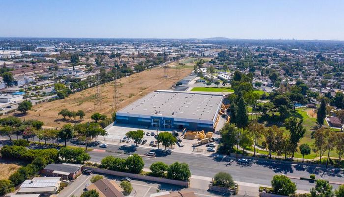 Warehouse Space for Rent at 7110 Rosecrans Ave Paramount, CA 90723 - #6