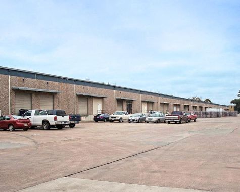 Pine Forest Business Park - 3701-3749 Yale Street
