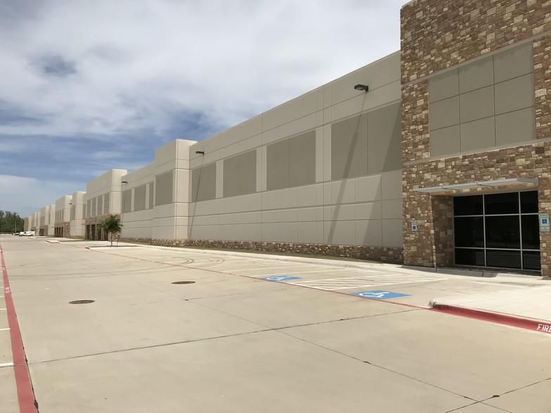 Trinity 161 Trade Center 3100 State Highway 161 photo 1