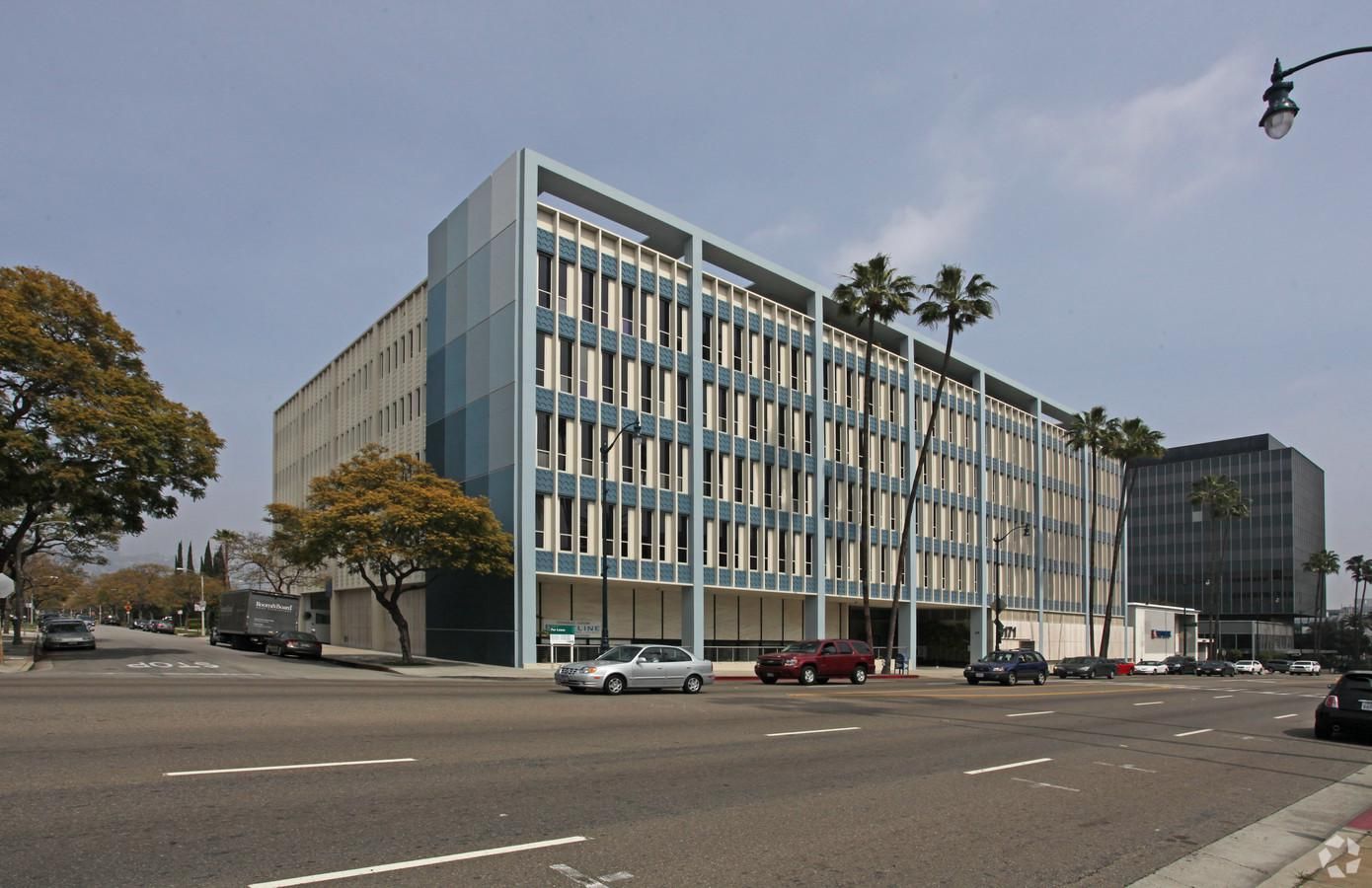 Palm Wilshire Bldg photo 3