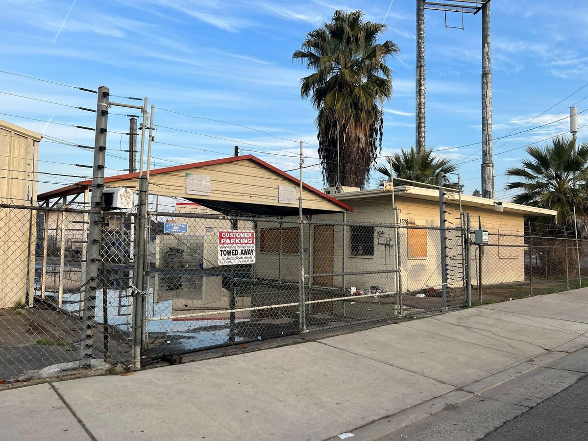 ±4,320 SF Clear Span Office/Warehouse Building in Fresno CA photo 3