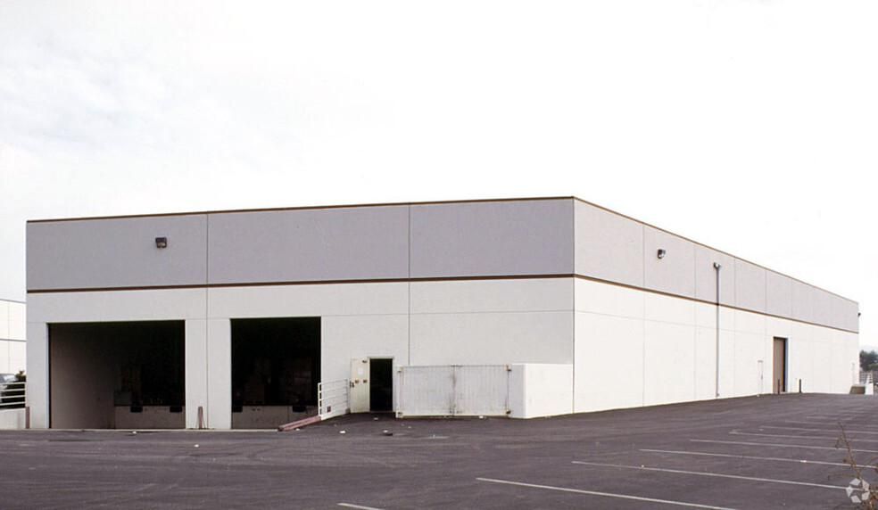 Bldg 7 17930-17940 Ajax Cir photo 2