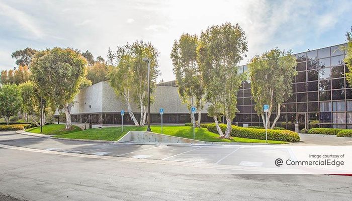 Warehouse Space for Rent at 9339 Carroll Park Drive San Diego, CA 92121 - #4