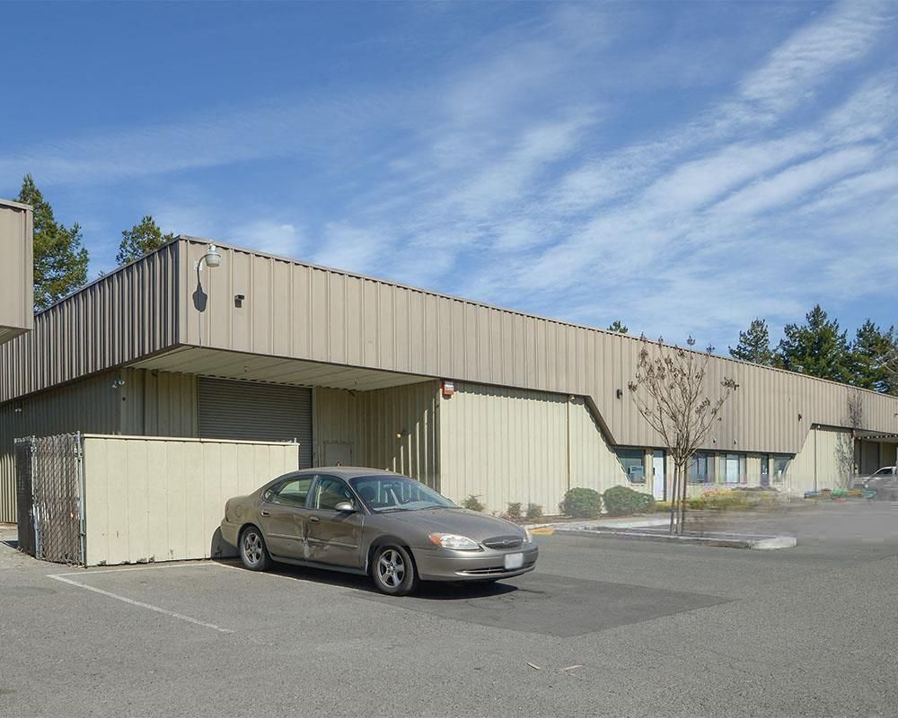 Oak Manor Industrial Park II photo 1