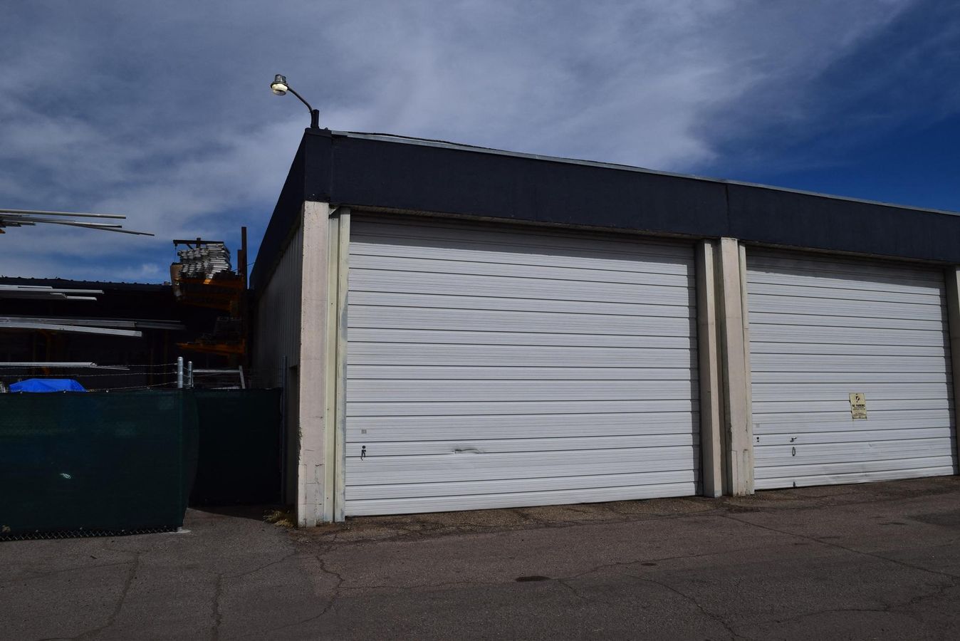 1,000 SF Warehouse/Storage photo 1