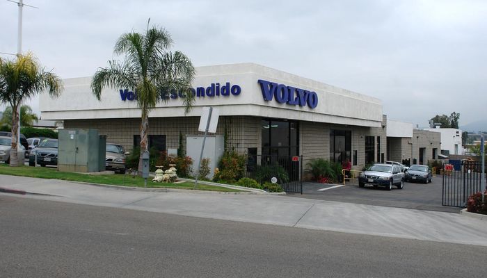 Warehouse Space for Sale at 1938-1946 Auto Park Way N Escondido, CA 92029 - #1