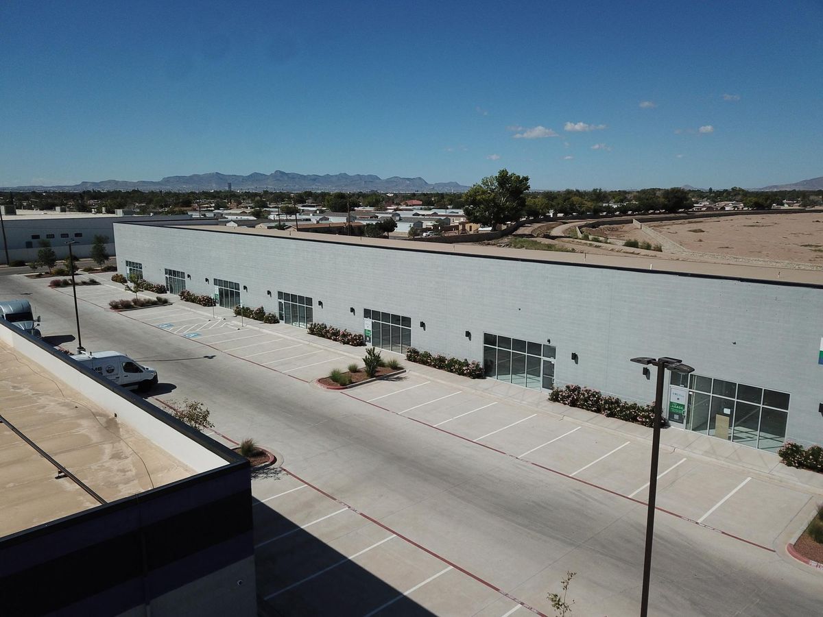 501 South Zaragoza Road photo 1