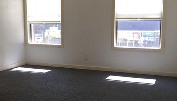Office Space for Rent at 335-341 Washington Blvd Venice, CA 90292 - #4