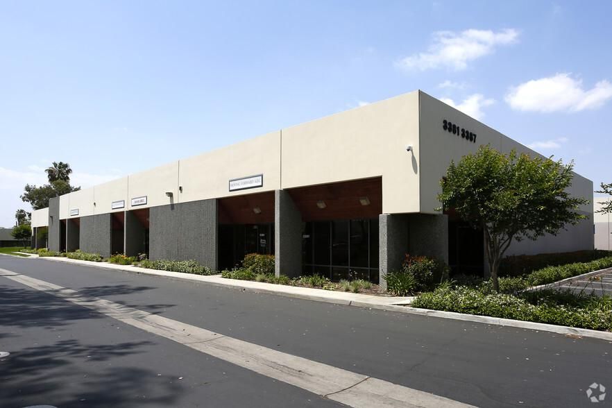Riverside Business Park 3494 Durahart St photo 2