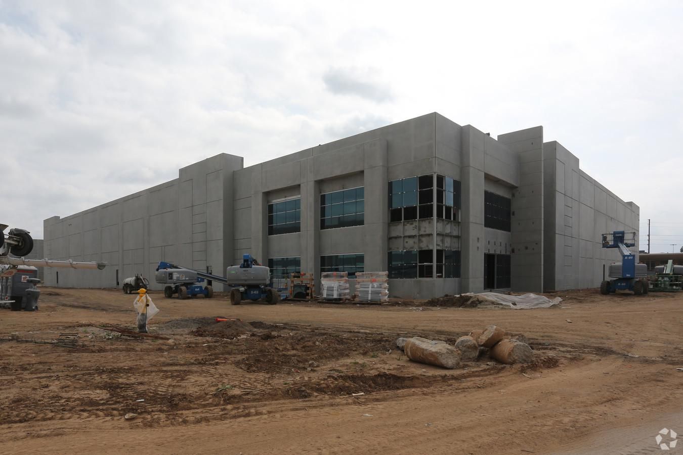 Building 5 photo 4
