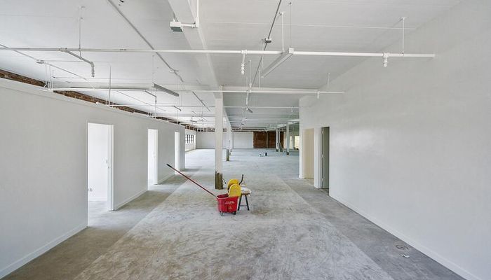 Warehouse Space for Rent at 6007 S St Andrews Pl Los Angeles, CA 90047 - #9