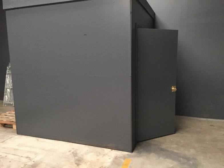 Free Standing Office/Warehouse Spaces w/ Yard 1454 S Blackstone St photo 3