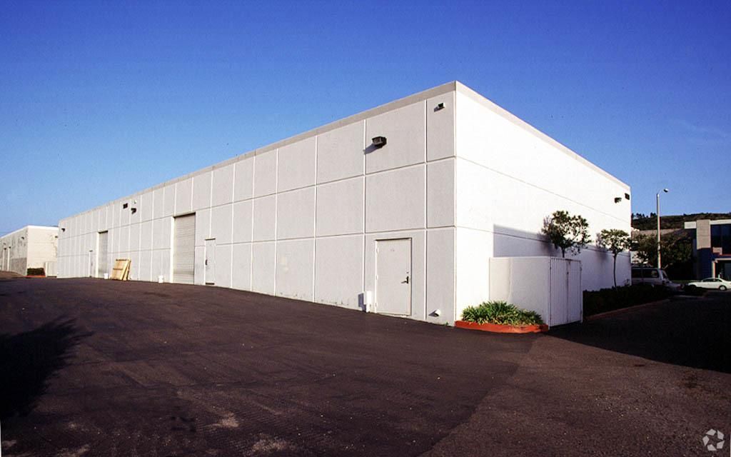 Bldg 8 photo 3