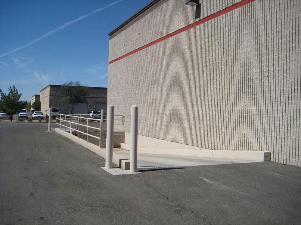 1725 W Williams Dr photo 3
